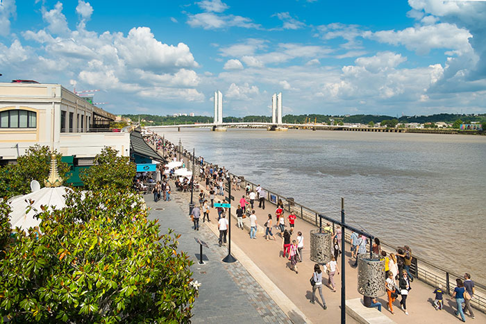 Bordeaux-et-ses-quais